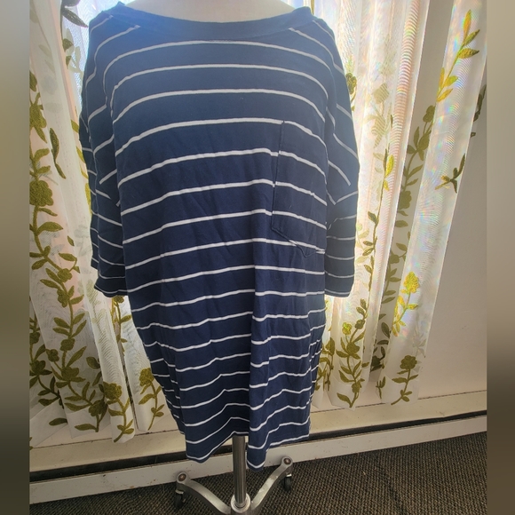 Time and Tru blue & white cotton blend wide neck top Medium - Picture 2 of 8